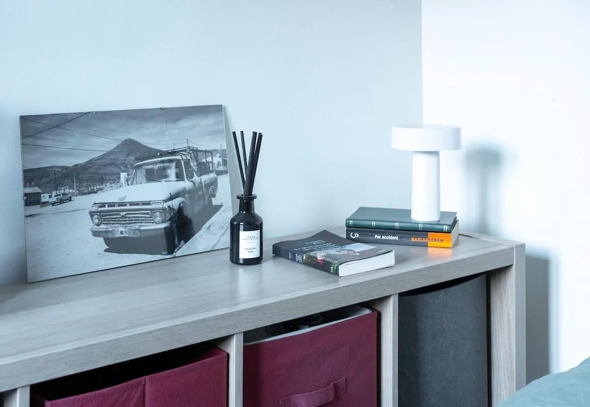 Cocon A Montmartre Apartment Paris France